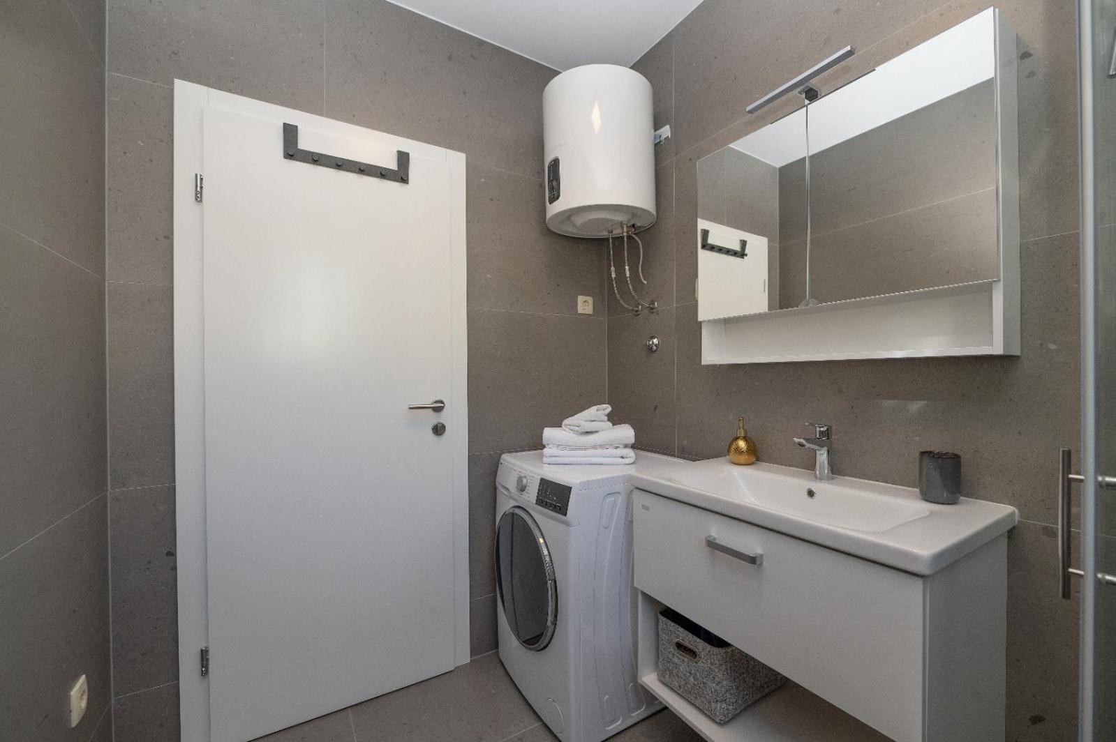 Apartment Filou Makarska Buitenkant foto